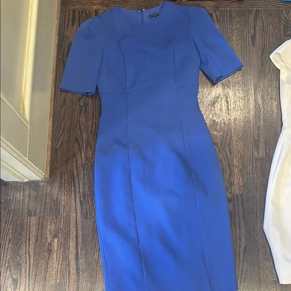 Elegant Blue and Floral Dress Collection - Picture 5 of 10